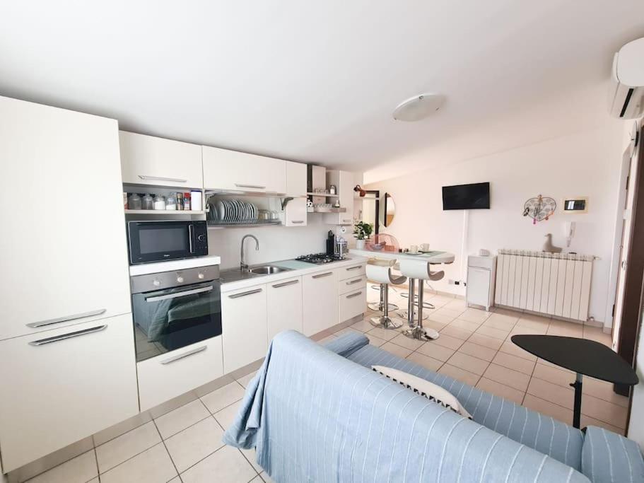 Lovely Flat With See View Roseto Degli Abruzzi Exterior photo